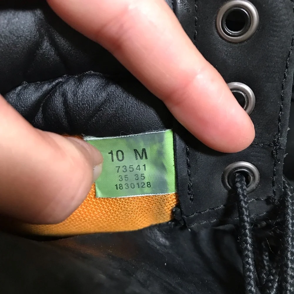 Timberland Classic Leather Boots Black Size 10 - Picture 12 of 15